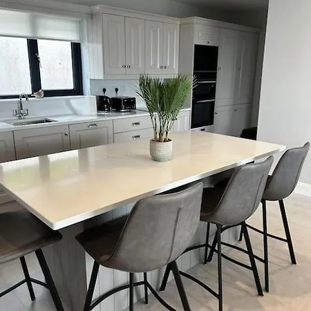 בית נופש Kells Ocean View Luxury Retreat *