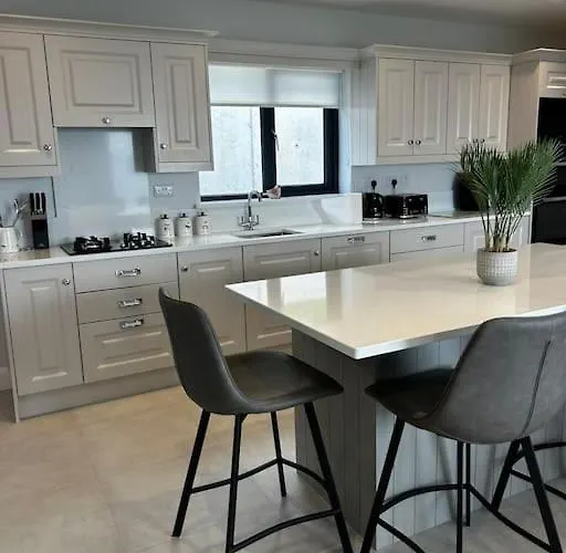 Feriehus Kells Ocean View Luxury Retreat Kilkeehagh