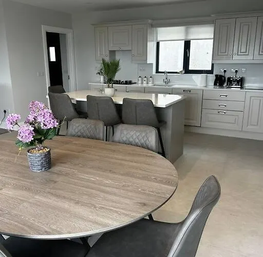 Kells Ocean View Luxury Retreat *