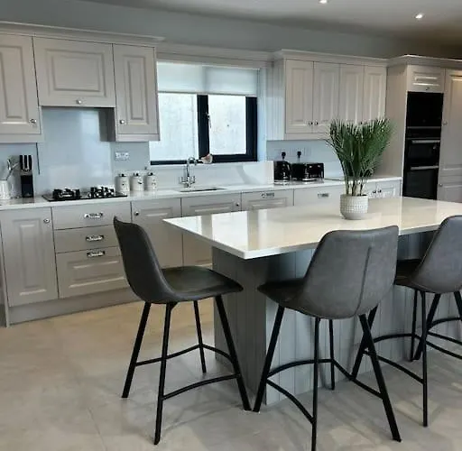 Feriehus Kells Ocean View Luxury Retreat Kilkeehagh